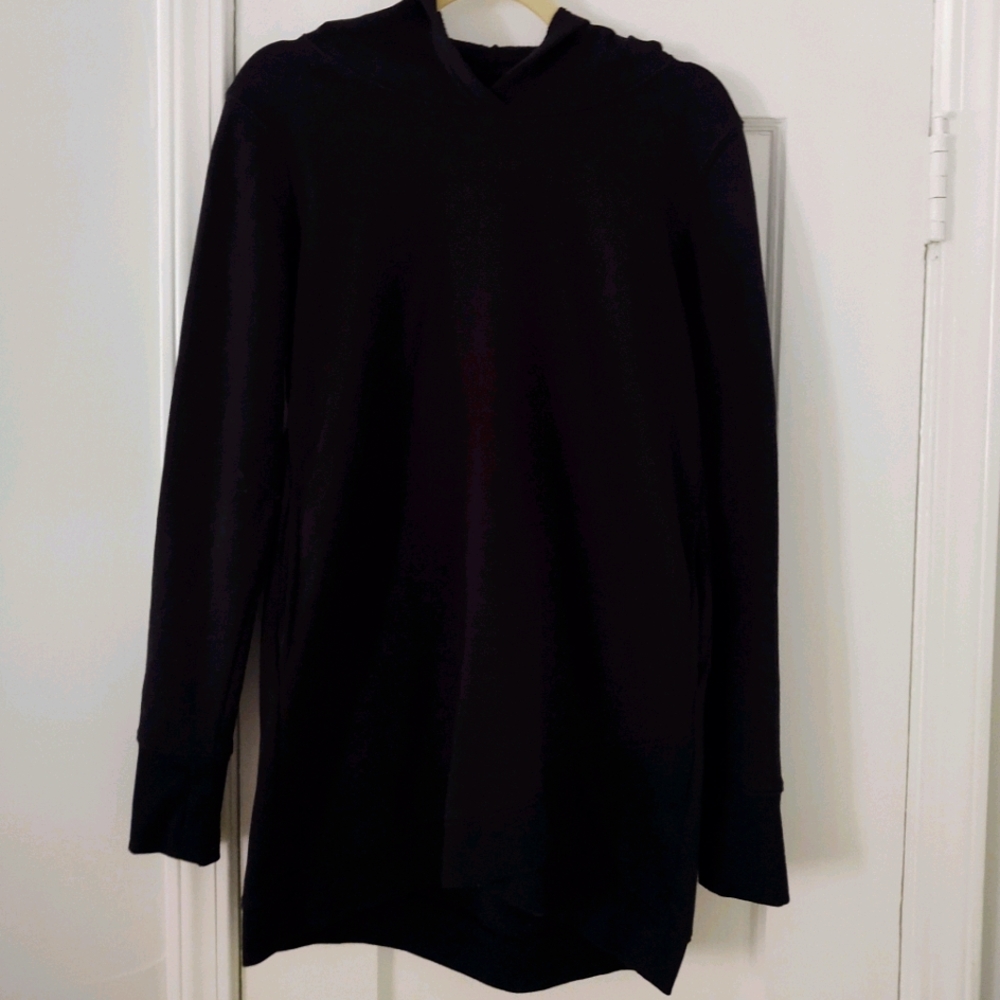 🛍️*4/$25 S Black teck gear hoodie w thumb holes
